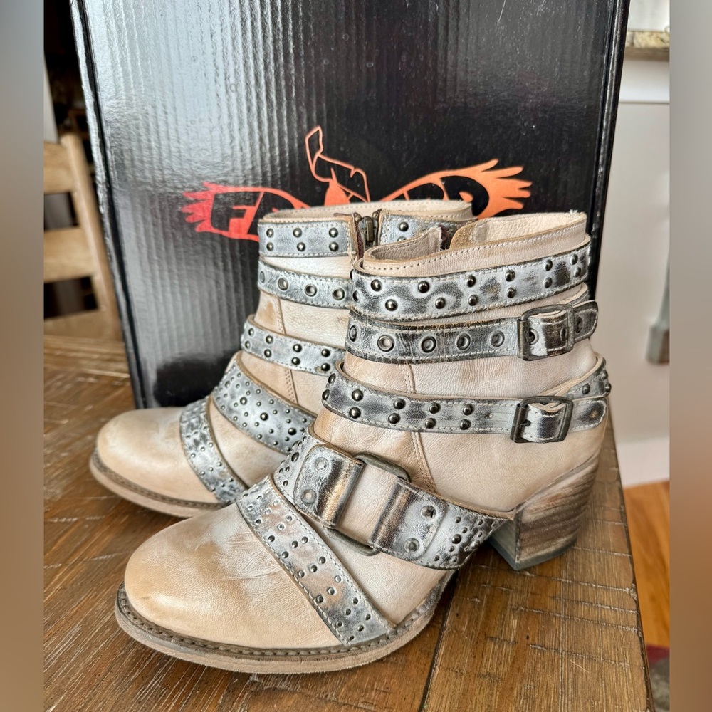 Freebird Slayer Studded Taupe Leather Ankle Boots with Buckle Straps, Size 10